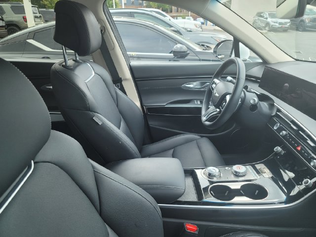Used 2026 Genesis GV70 2.5T AWD/4WD image 4