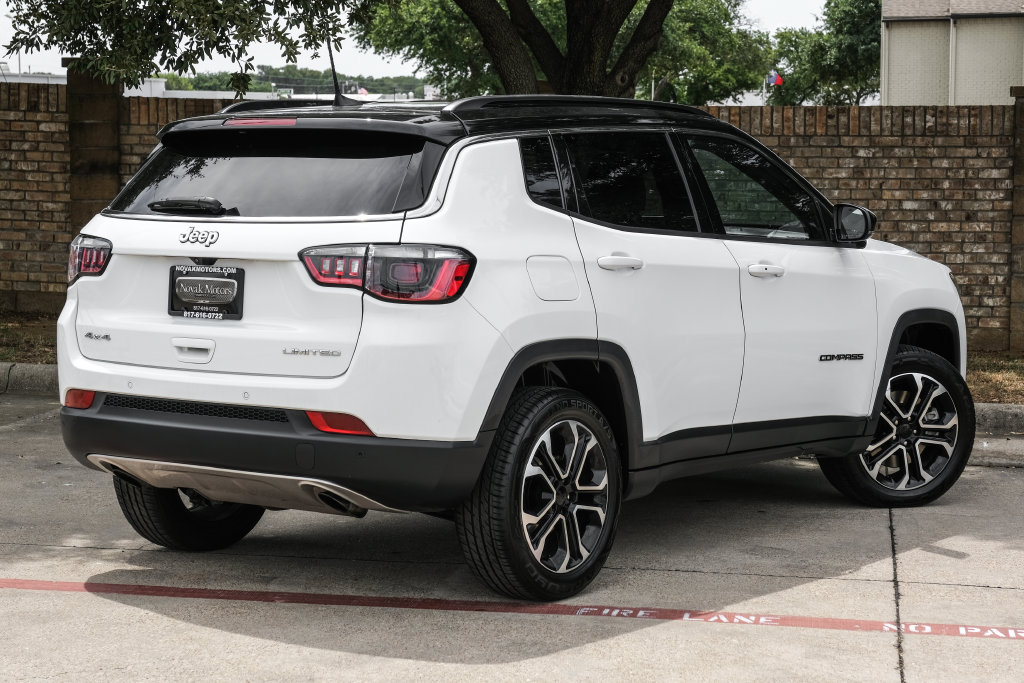 Used 2023 Jeep Compass Limited AWD/4WD image 15