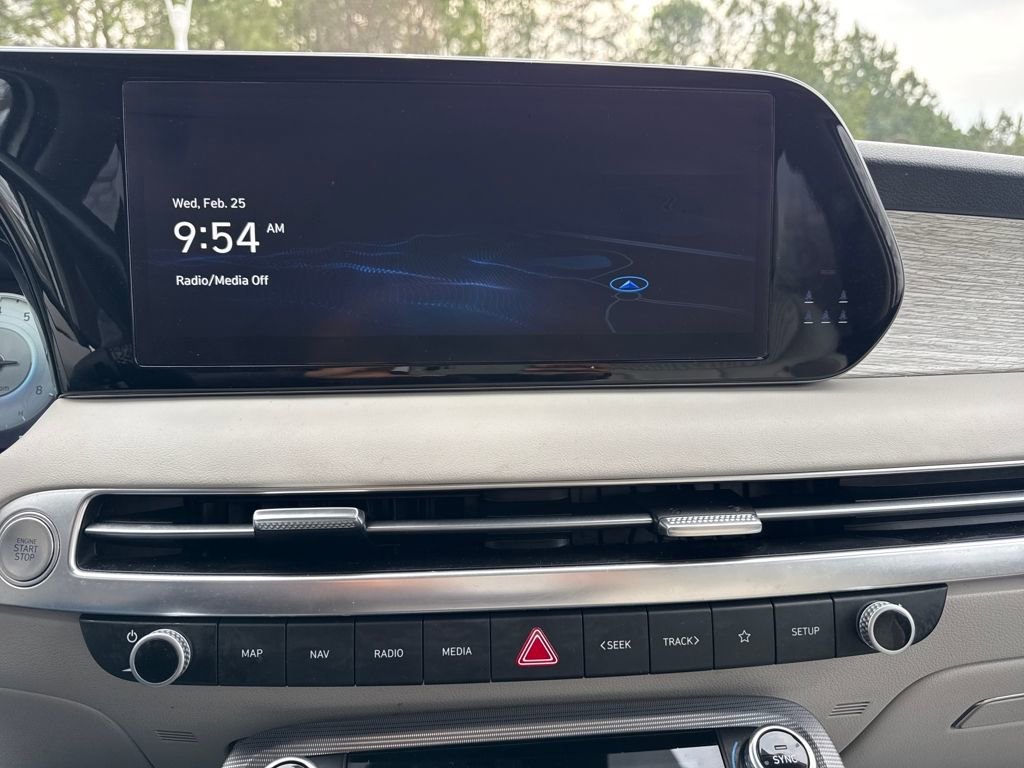 Used 2023 Hyundai Palisade Calligraphy image 15