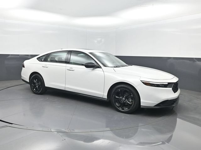 Used 2025 Honda Accord SE image 34