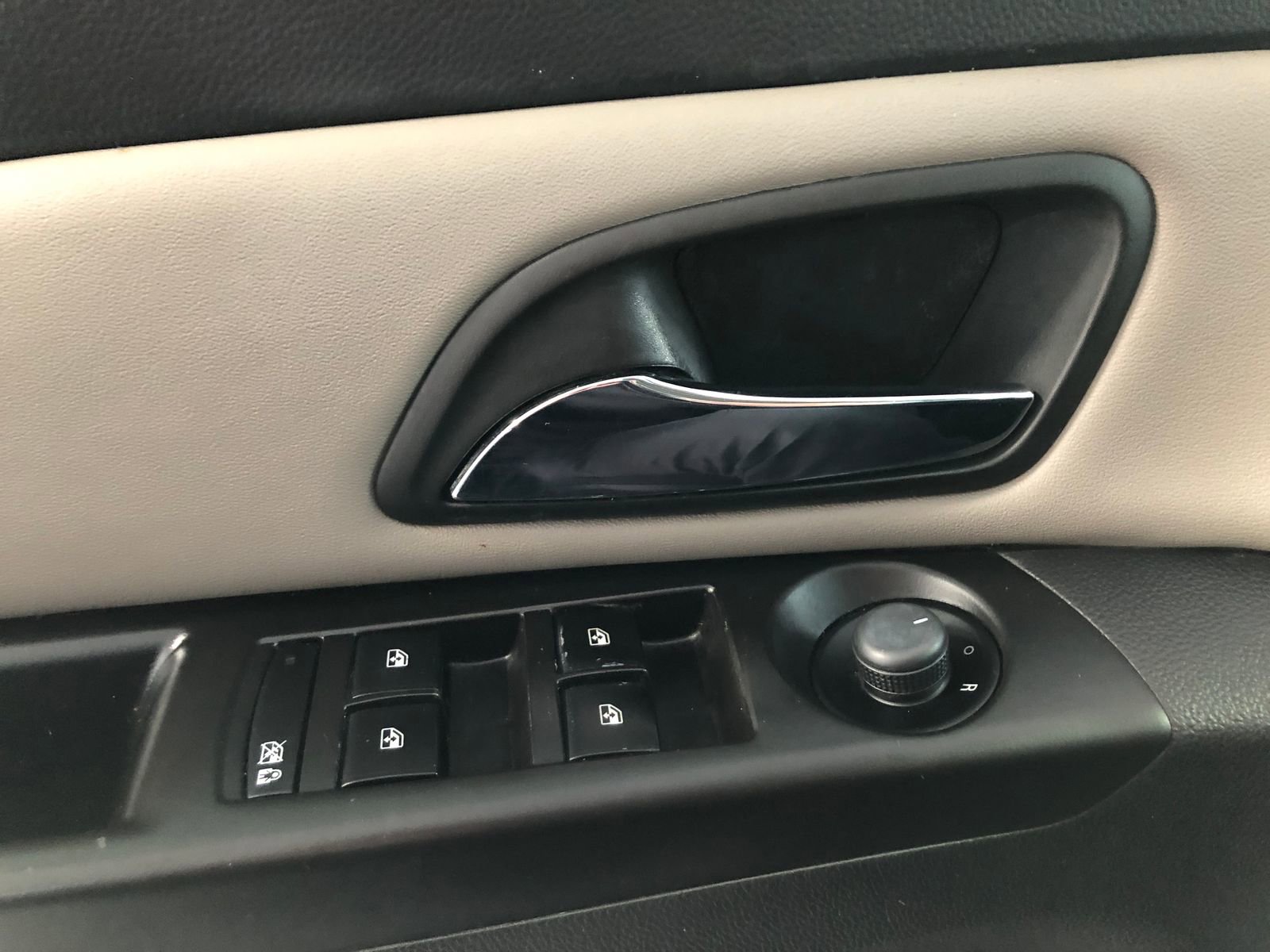 Used 2013 Chevrolet Cruze LS FWD image 35