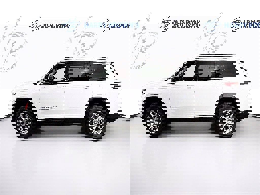 Used 2024 Jeep Grand Cherokee L Laredo w/ Luxury Tech Group I image 28