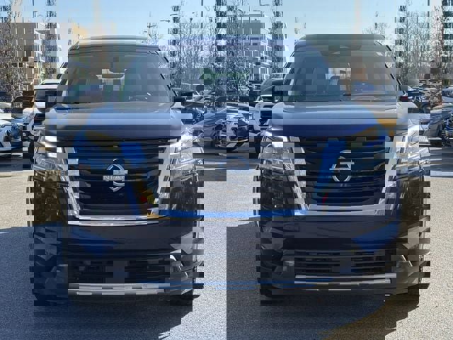 Used 2022 Nissan Pathfinder SL image 11