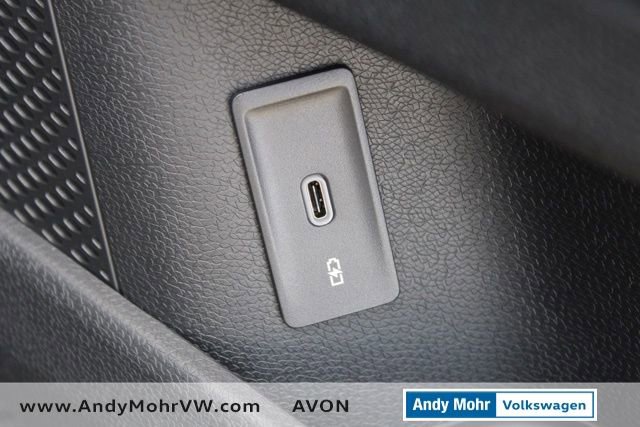 New 2025 Volkswagen ID. Buzz Pro S RWD image 15