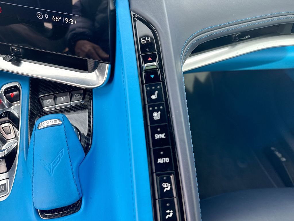 Used 2022 Chevrolet Corvette Stingray Premium Cpe w/ Z51 Performance Package image 14