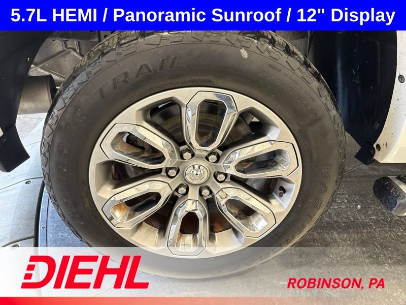 Used 2021 RAM 1500 Laramie w/ Sport Appearance Package AWD/4WD image 9