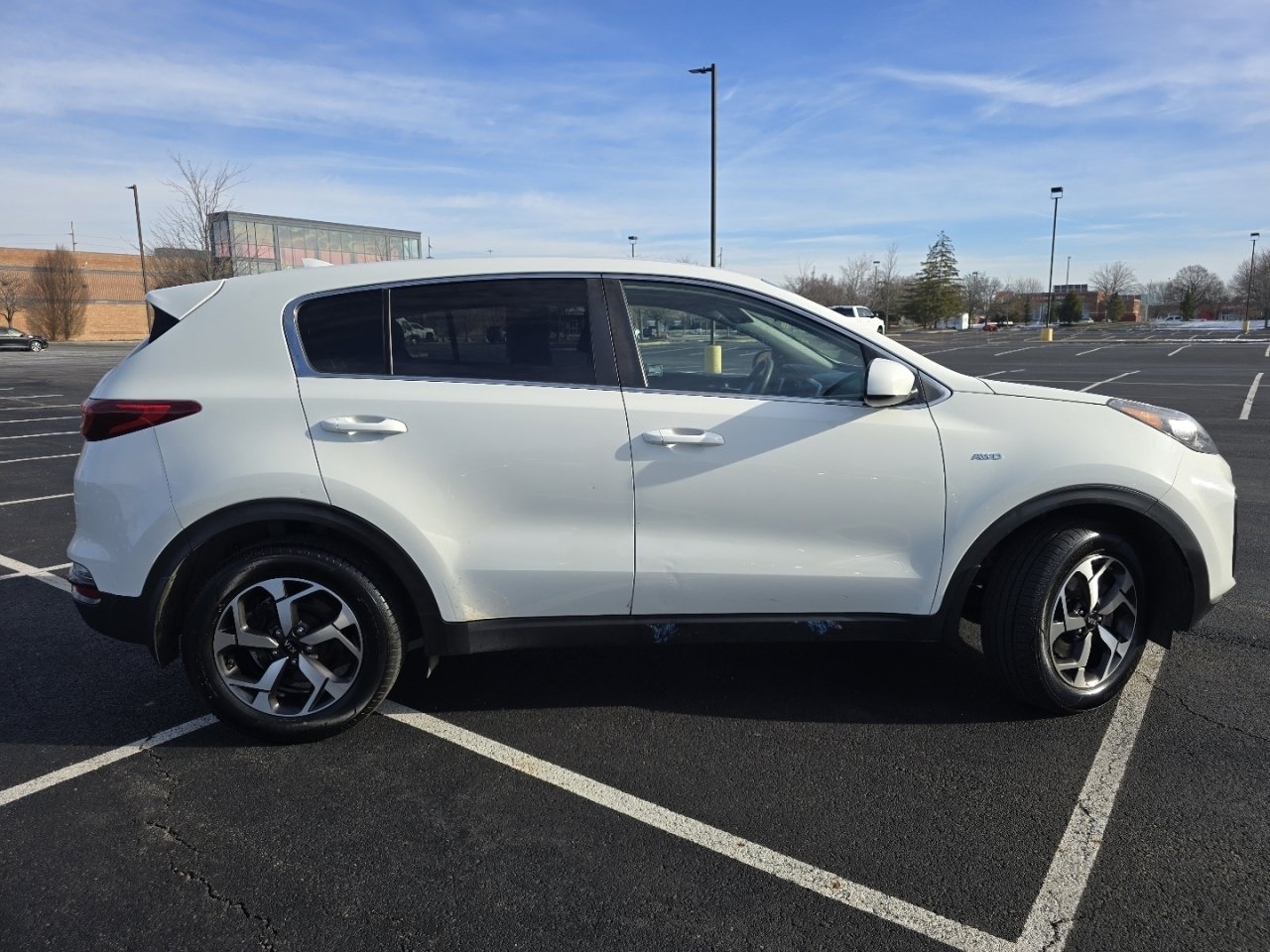 Used 2021 Kia Sportage LX image 17