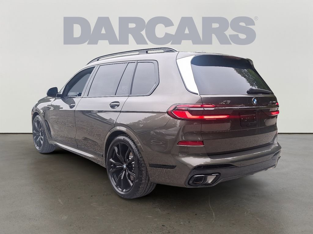 New 2026 BMW X7 xDrive40i w/ Executive Package image 3