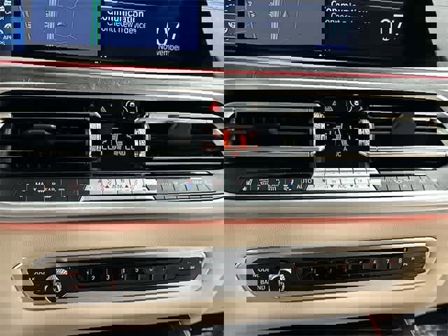 Used 2022 BMW X5 xDrive45e image 16