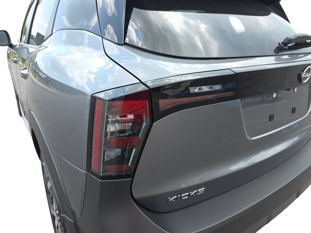 New 2026 Nissan Kicks SV w/ SV Premium Package FWD image 34