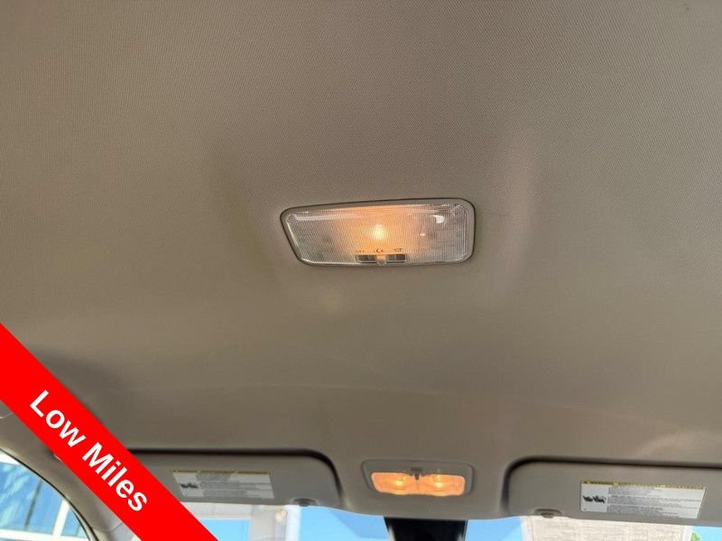 Used 2017 Toyota Corolla LE w/ Carpet Mat Package (TMS) FWD image 15