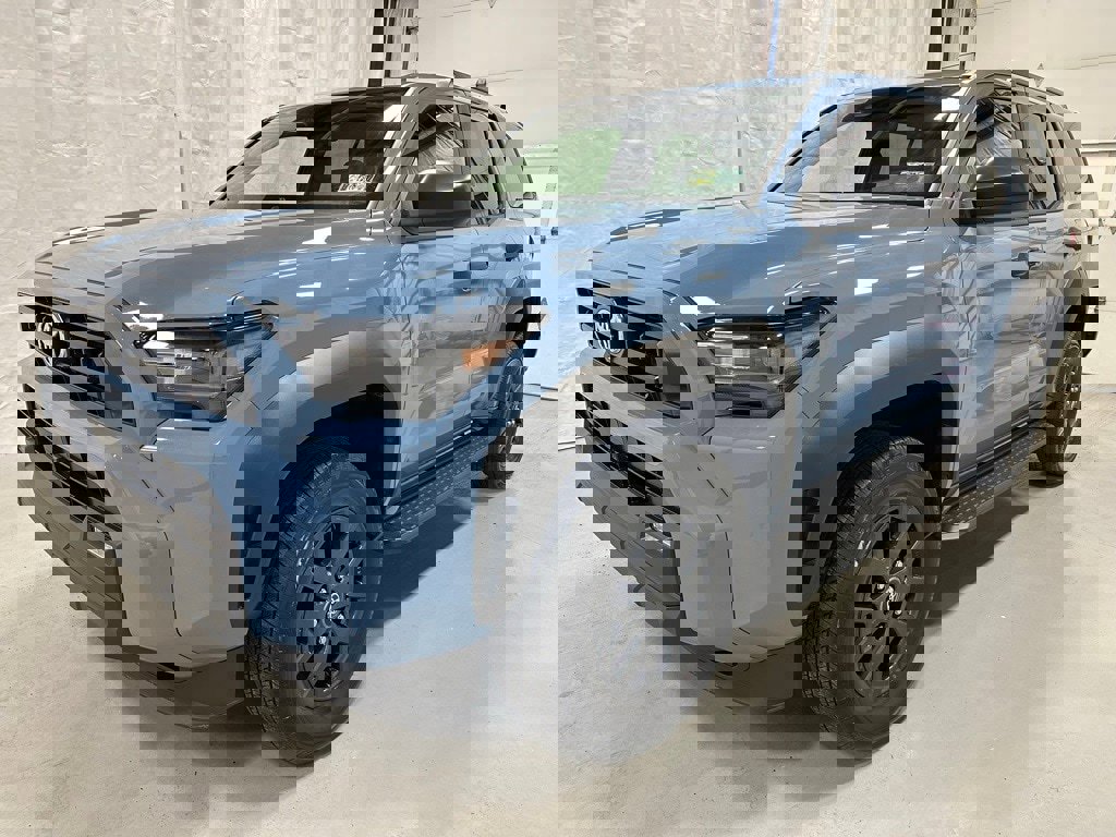 Used 2025 Toyota 4Runner SR5 image 3