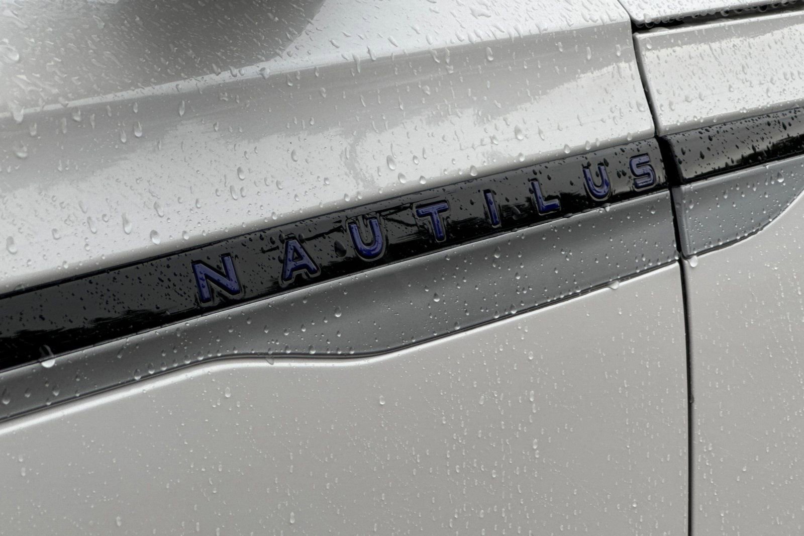 New 2026 Lincoln Nautilus Reserve image 7