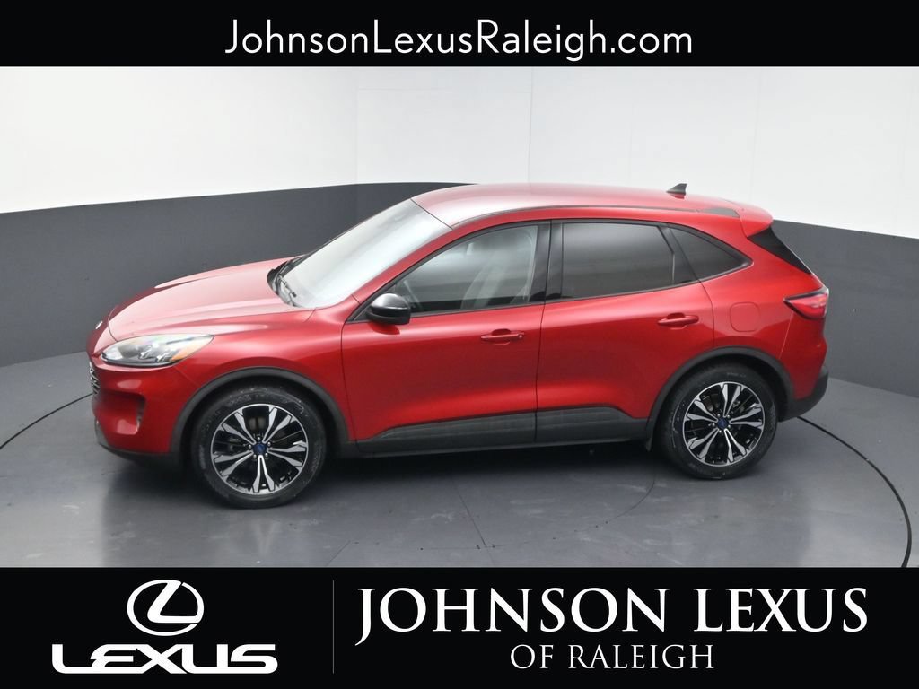 Used 2021 Ford Escape SE w/ SE Sport Appearance Package FWD image 29