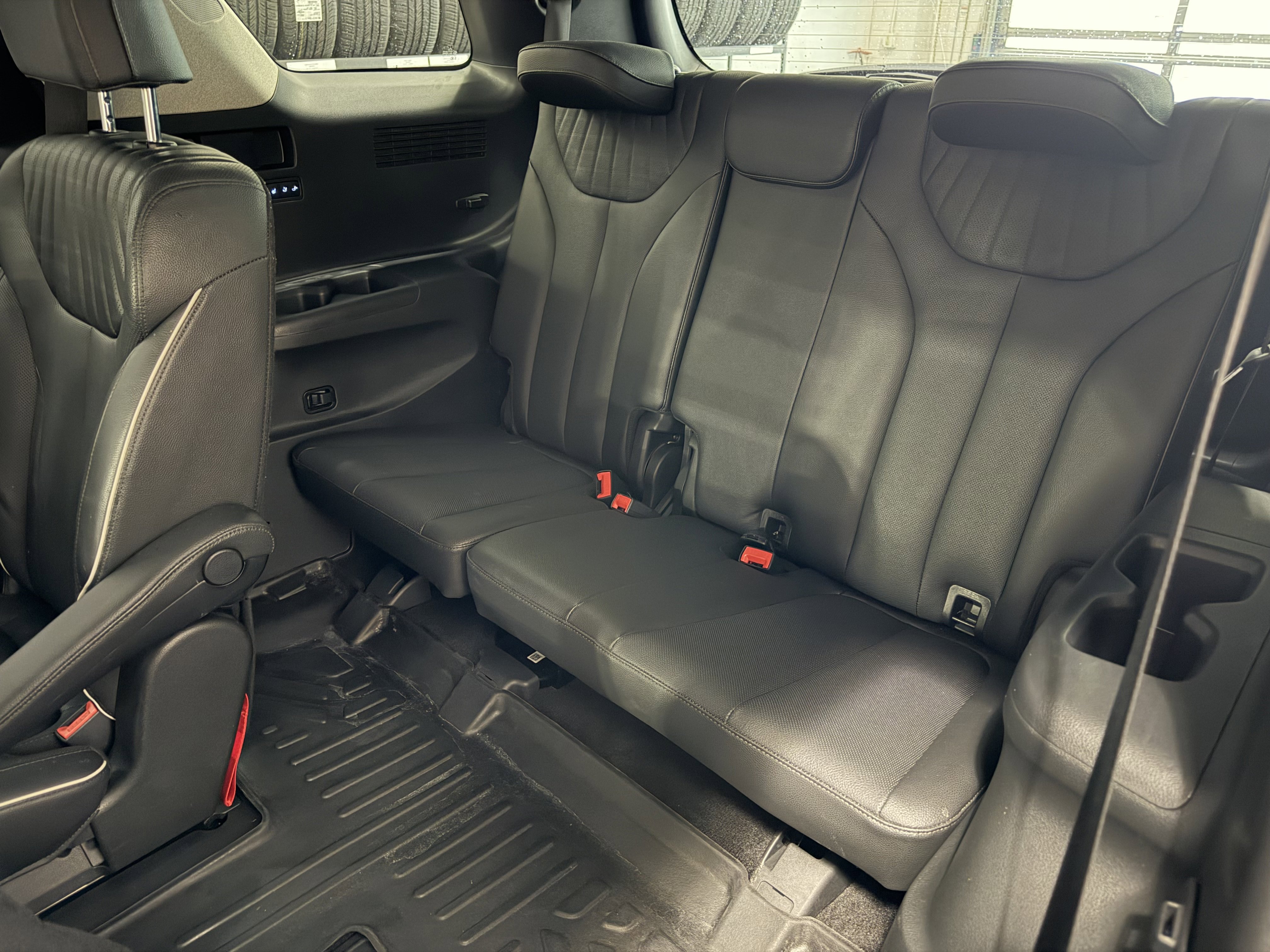 Used 2023 Hyundai Palisade Limited FWD image 34