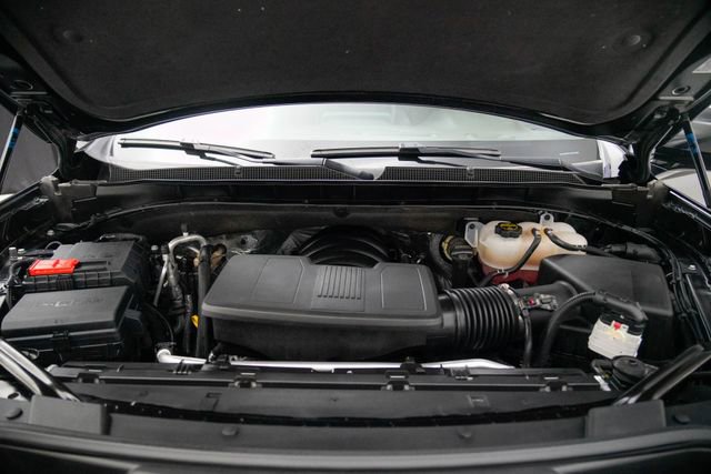 Used 2024 Chevrolet Suburban LT image 13