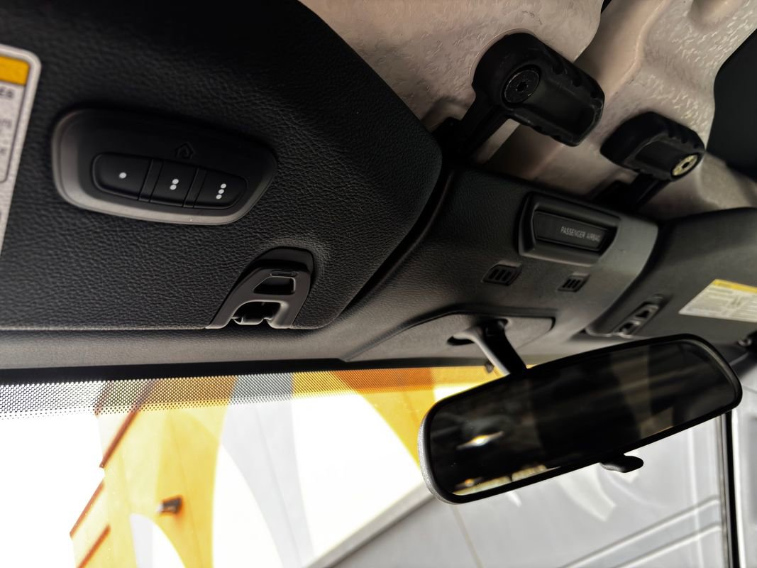 Used 2018 Jeep Wrangler Unlimited Rubicon w/ Safety Group image 31