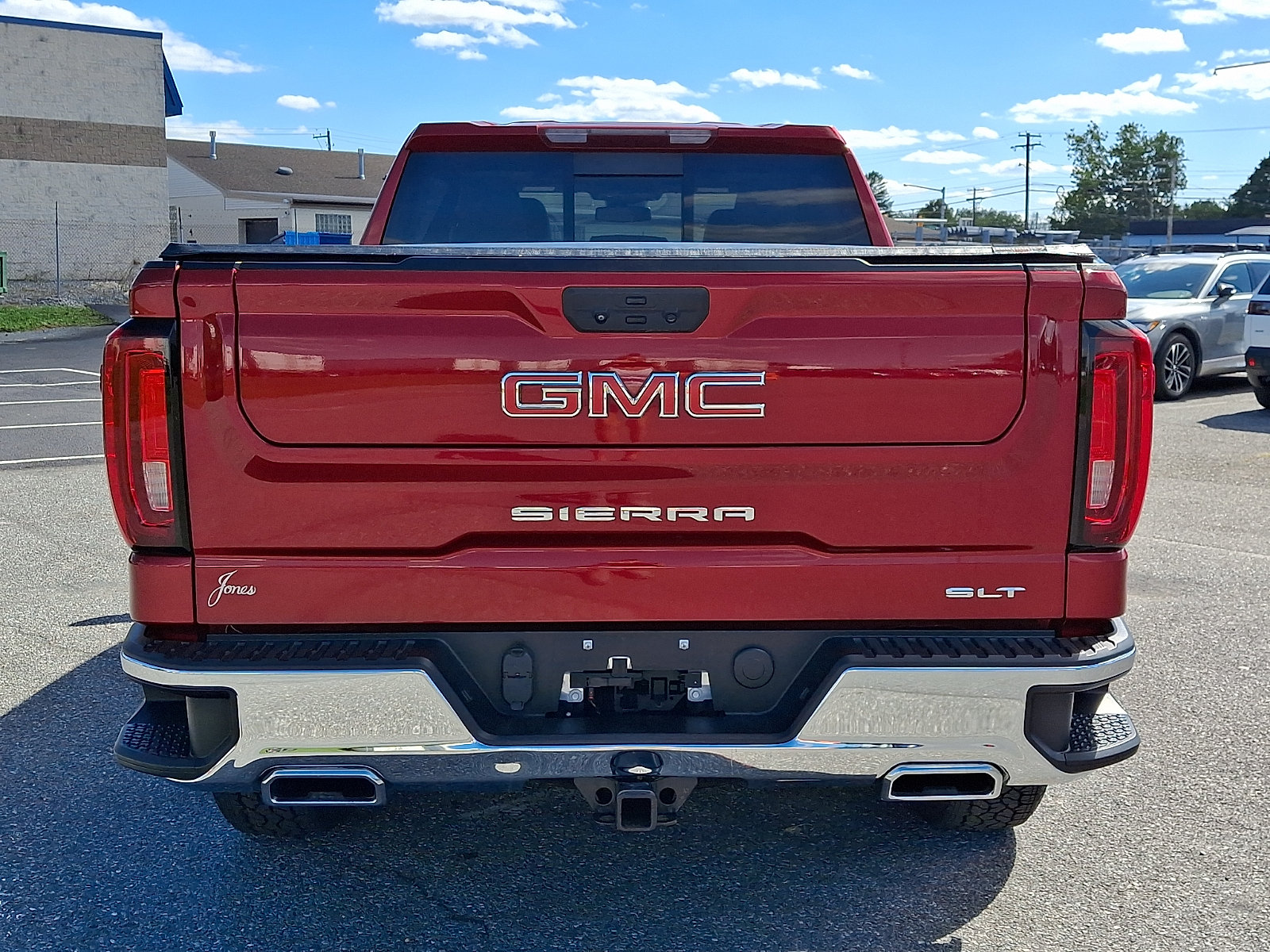 Used 2023 GMC Sierra 1500 SLT w/ SLT Premium Package AWD/4WD image 5