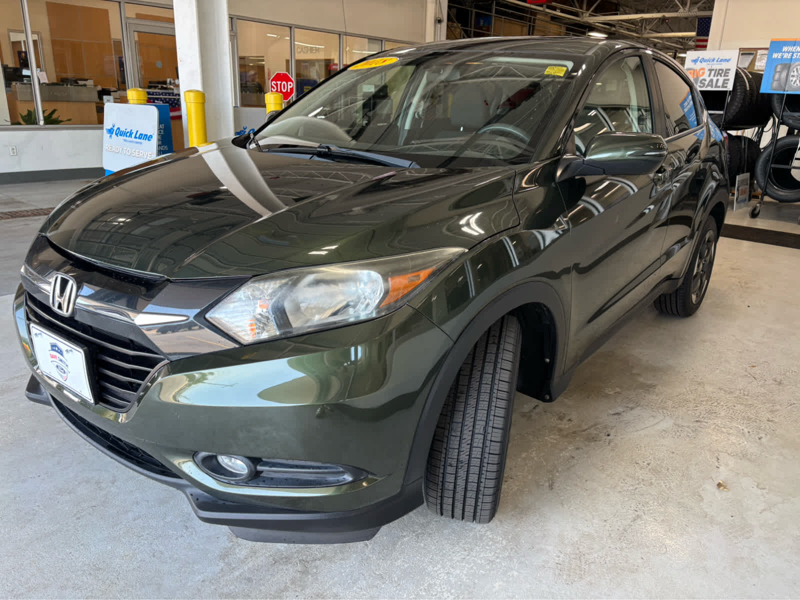 Used 2018 Honda HR-V EX image 3