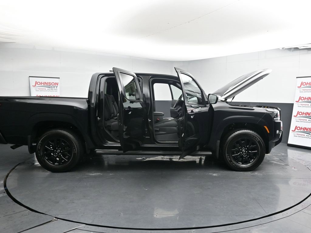 Used 2023 Nissan Frontier SV w/ Midnight Edition Package image 41