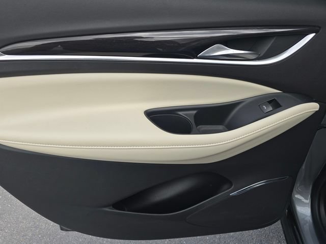 Used 2023 Buick Enclave Essence w/ Sport Touring Edition FWD image 13