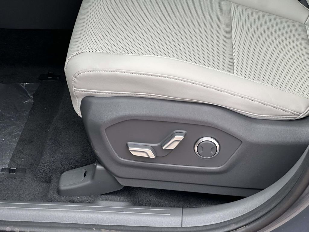 New 2026 Hyundai Santa Fe SEL AWD/4WD image 15