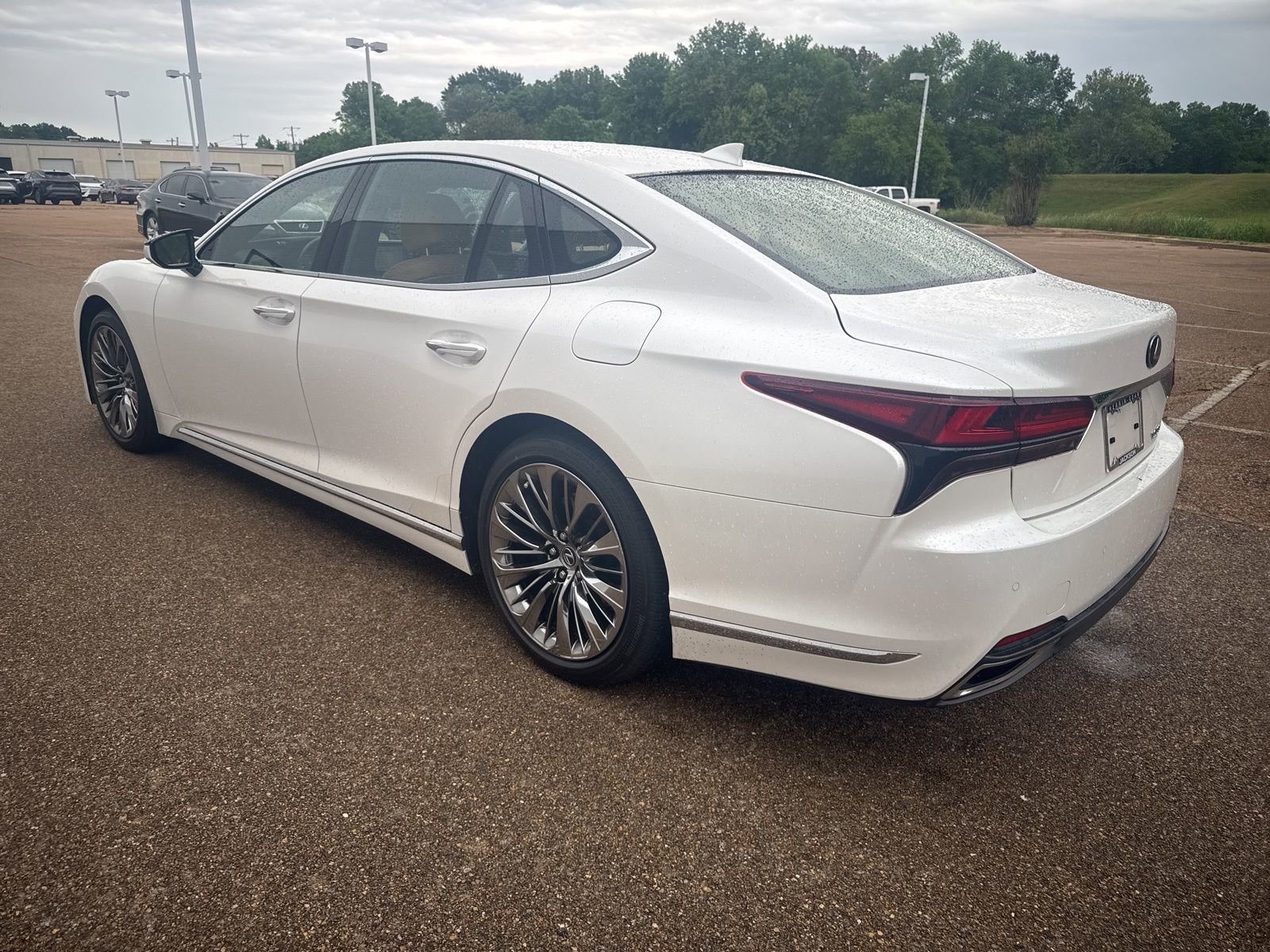 Used 2022 Lexus LS 500 RWD image 5