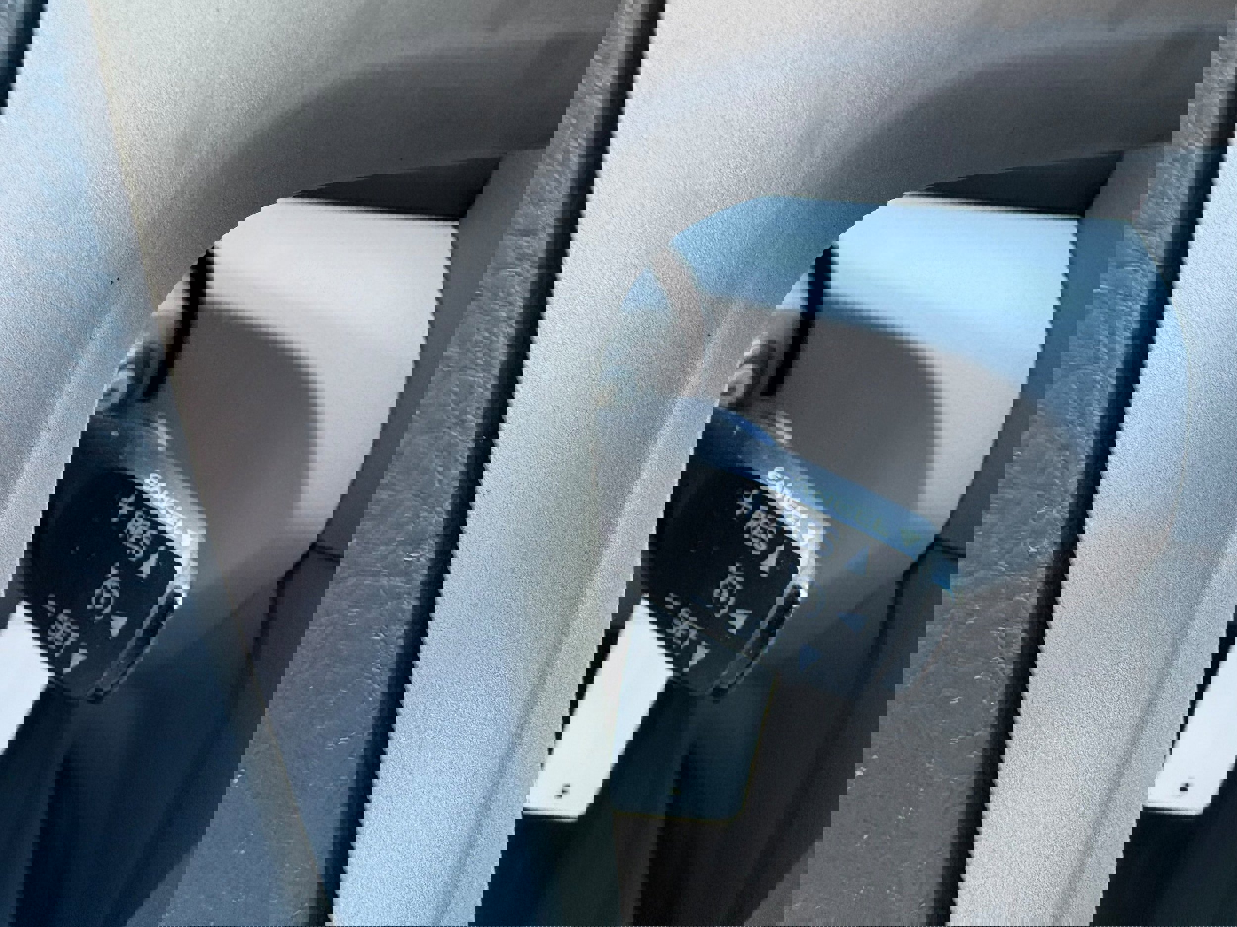 Used 2011 Toyota Camry LE image 25