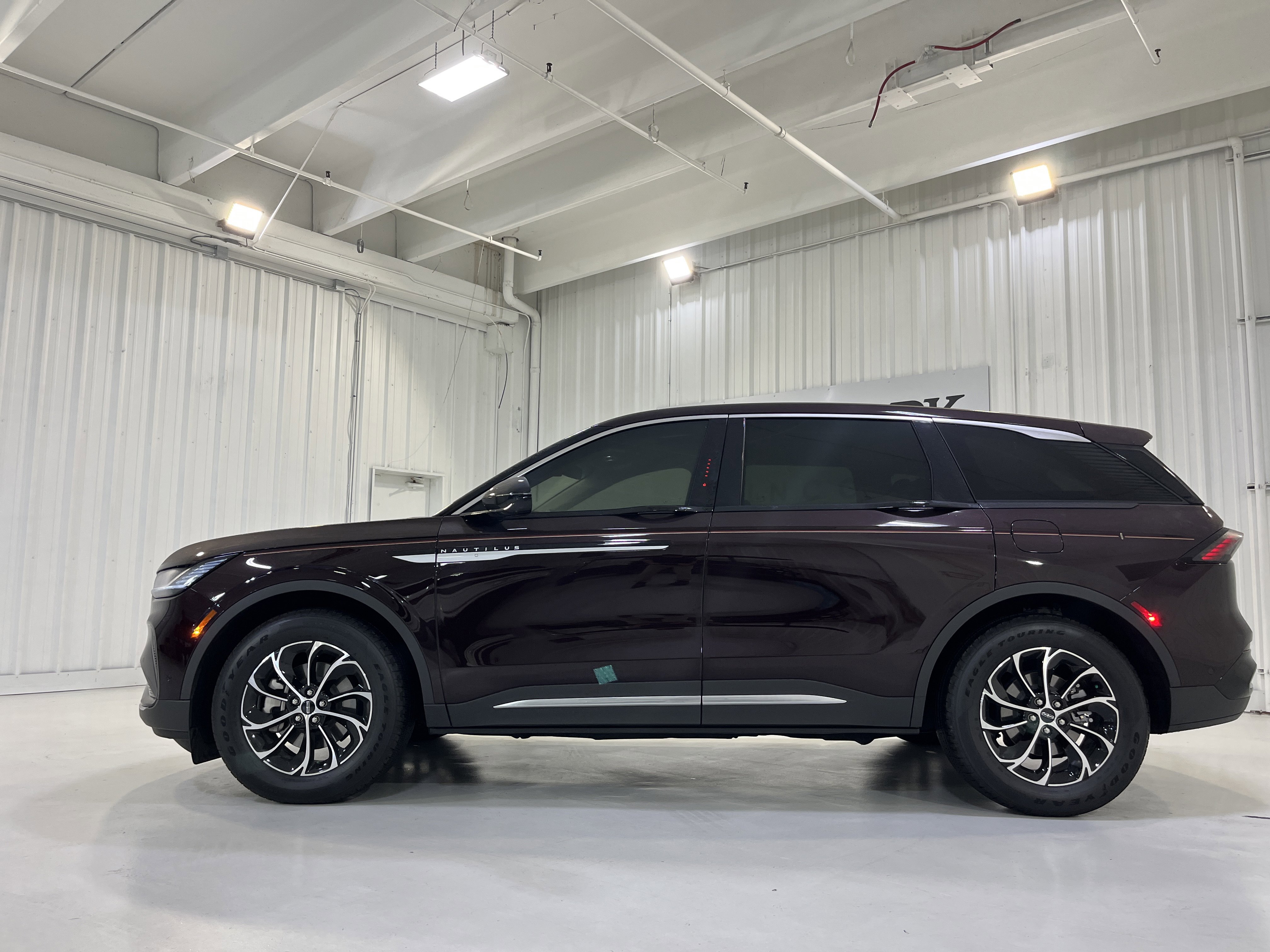 Used 2024 Lincoln Nautilus Premier w/ Equipment Group 102A image 20