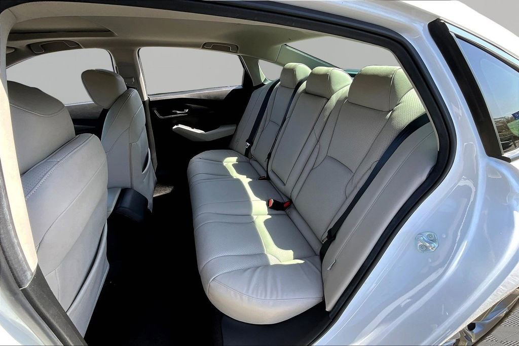 Used 2024 Honda Accord EX image 18