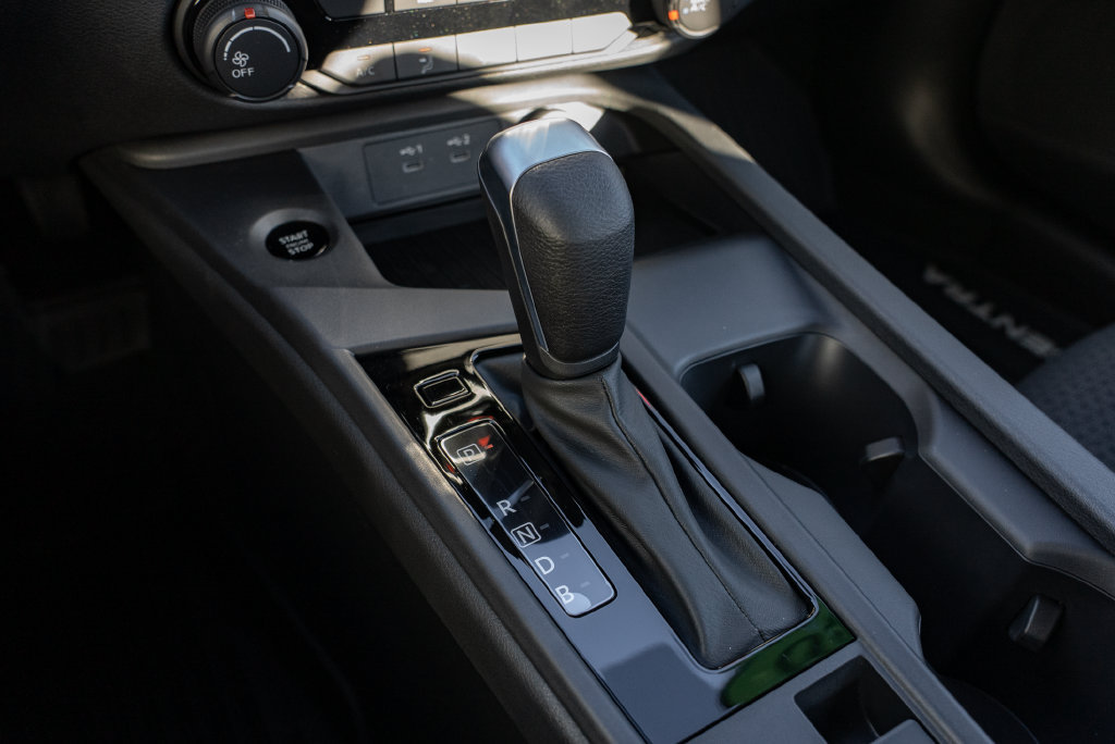 New 2027 Nissan Sentra S w/ Floor Mat Package FWD image 20