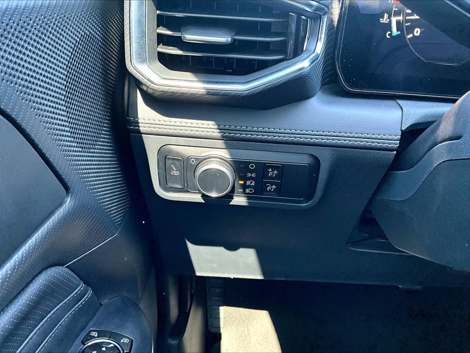 Used 2024 Ford Mustang Premium RWD image 32