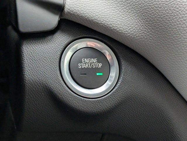 Used 2023 Chevrolet Equinox LT w/ Driver Convenience Package image 14