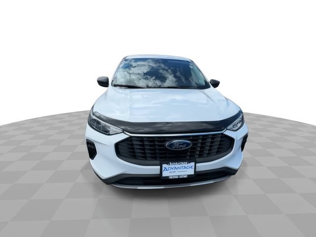 Used 2024 Ford Escape Active w/ Cold Weather Package FWD image 3