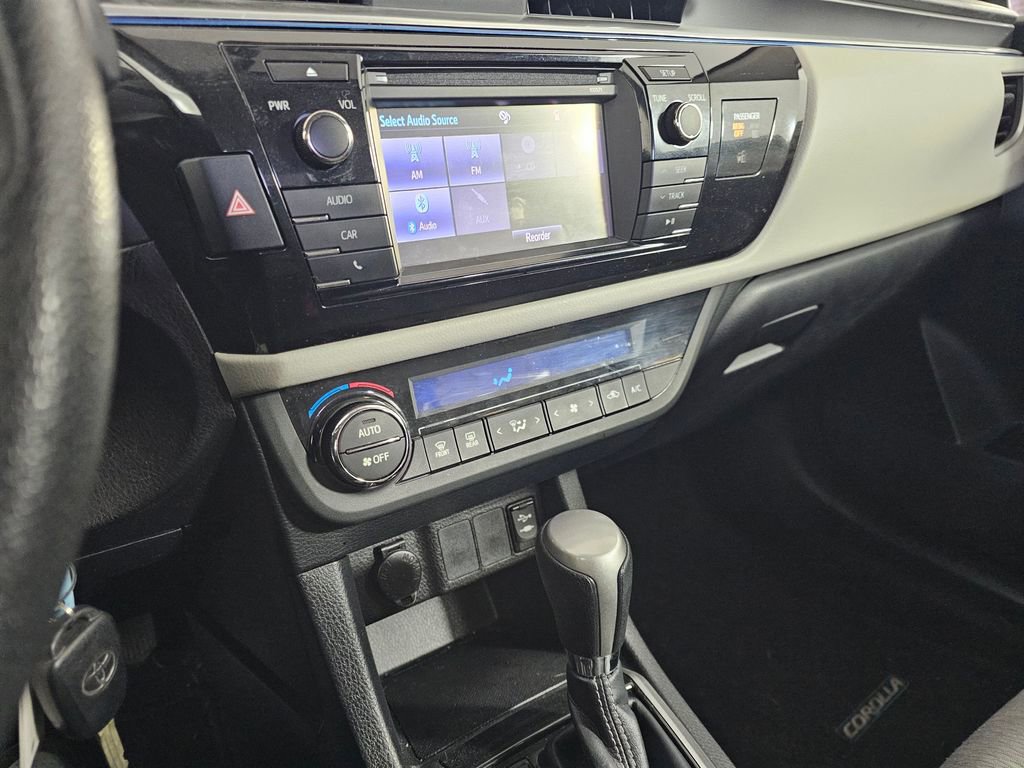 Used 2016 Toyota Corolla LE image 27