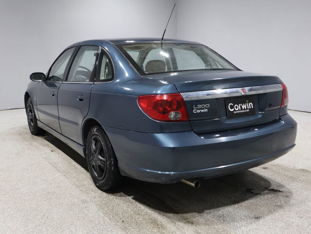 Used 2004 Saturn L-Series L300 image 4