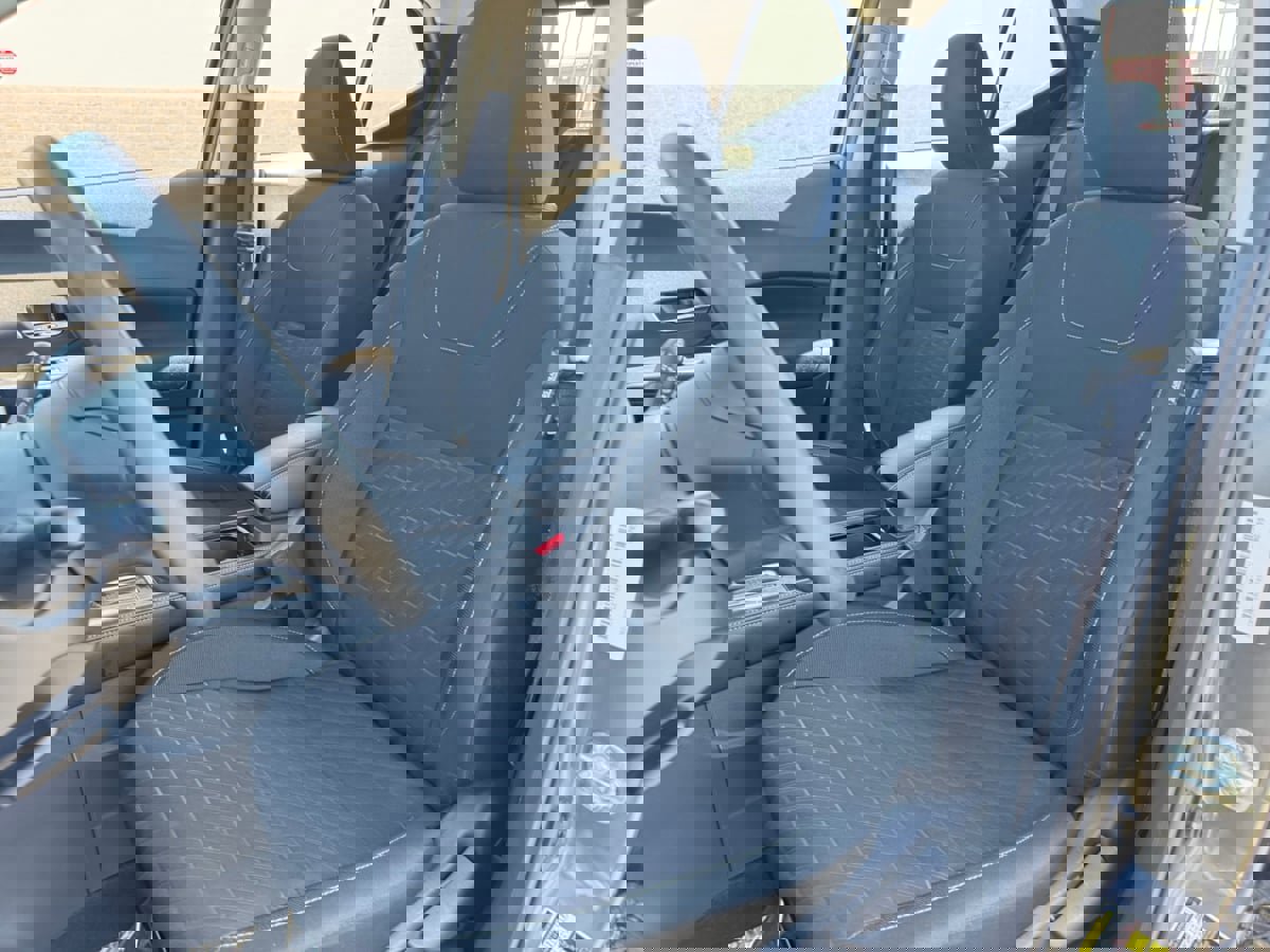 Used 2024 Nissan Kicks SV image 16