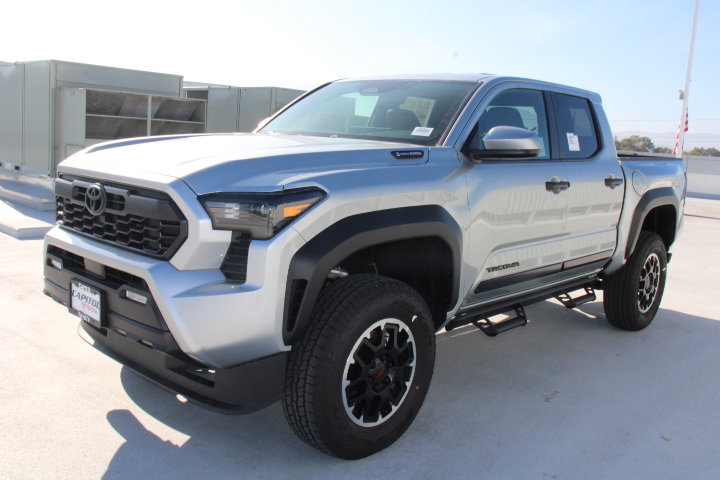 New 2025 Toyota Tacoma TRD Off-Road image 7