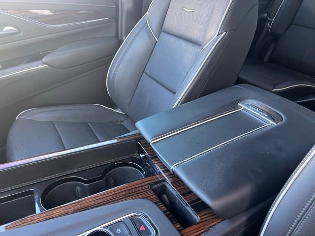 Used 2023 Cadillac Escalade Premium Luxury w/ LPO, Radiant Package image 12