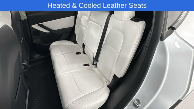 Used 2022 Tesla Model Y Performance image 12