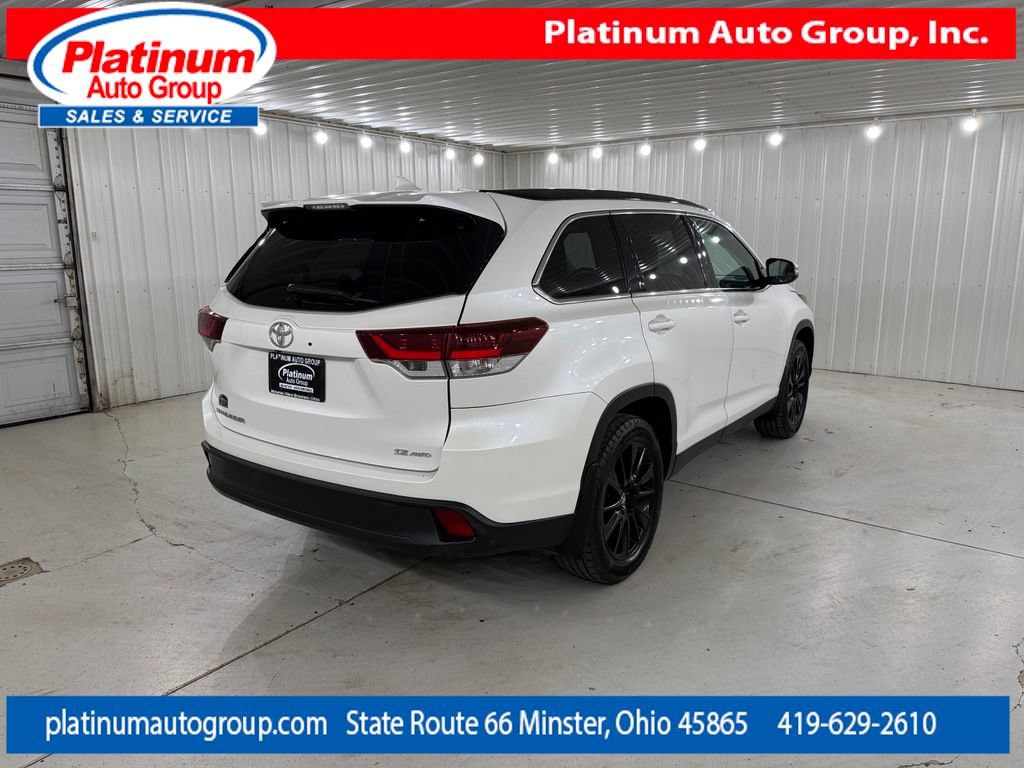 Used 2019 Toyota Highlander SE AWD/4WD image 5