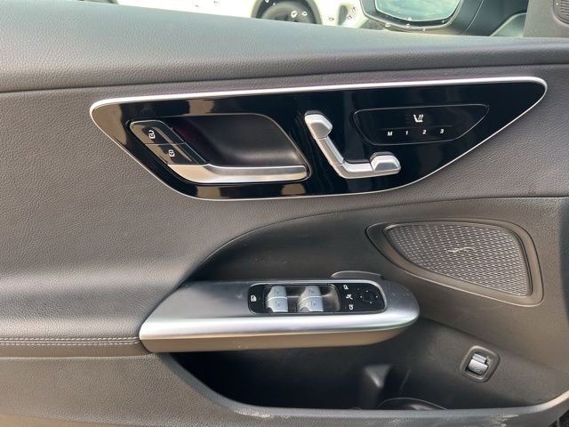 Used 2025 Mercedes-Benz C 300 4MATIC Sedan image 11