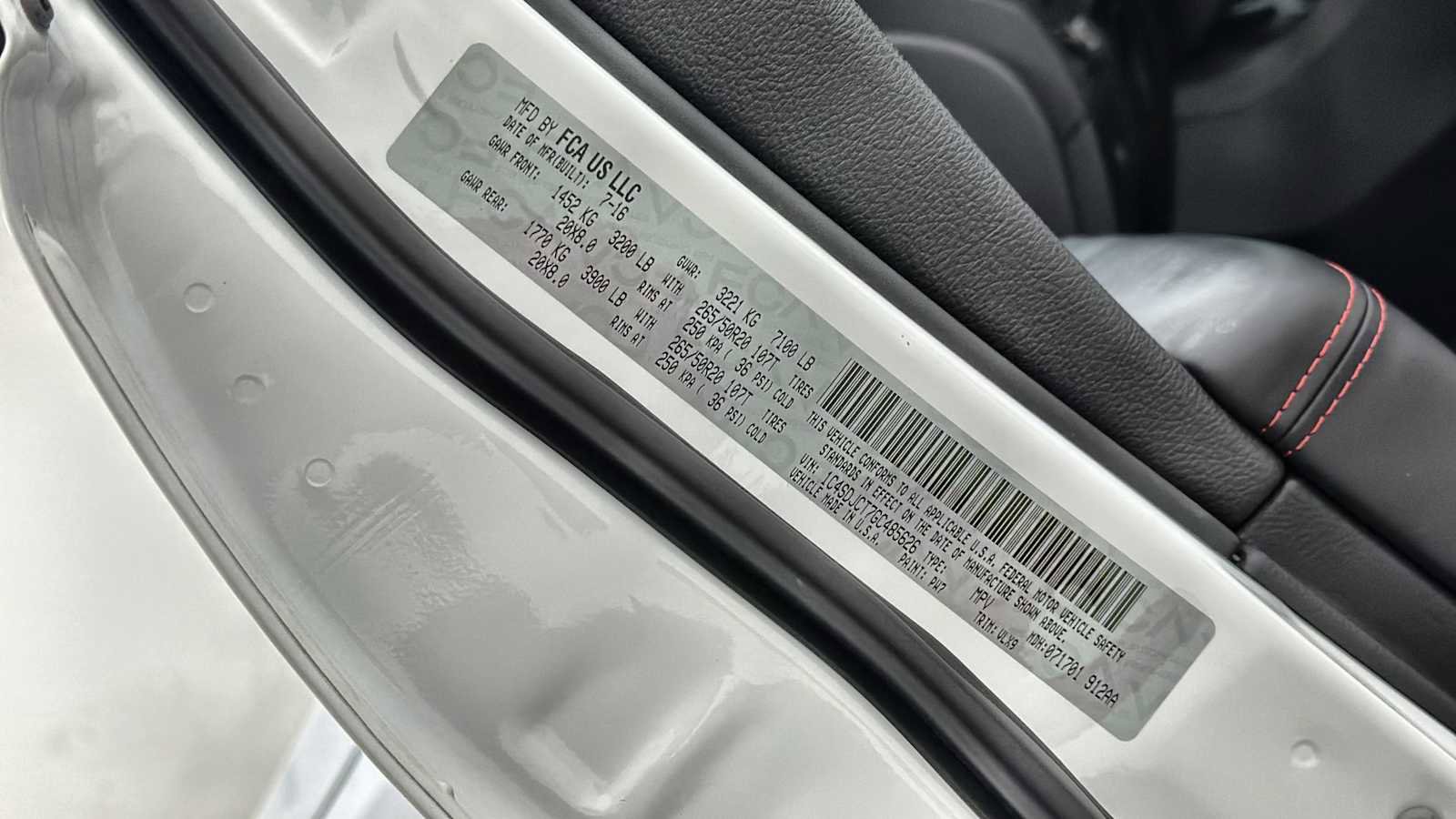 Used 2016 Dodge Durango R/T w/ Technology Group AWD/4WD image 11