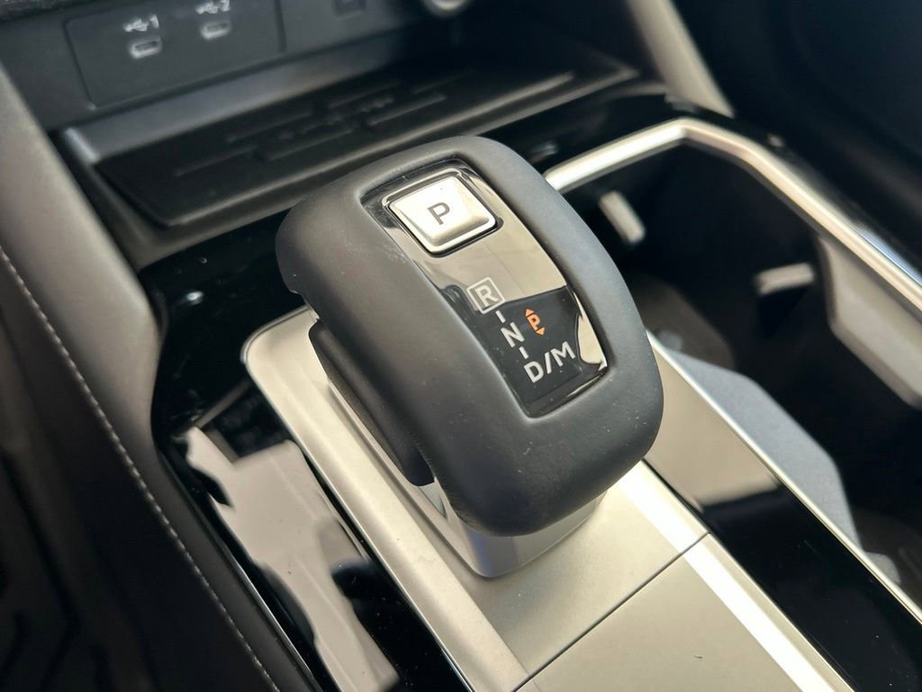 New 2026 Mitsubishi Outlander LE FWD image 8