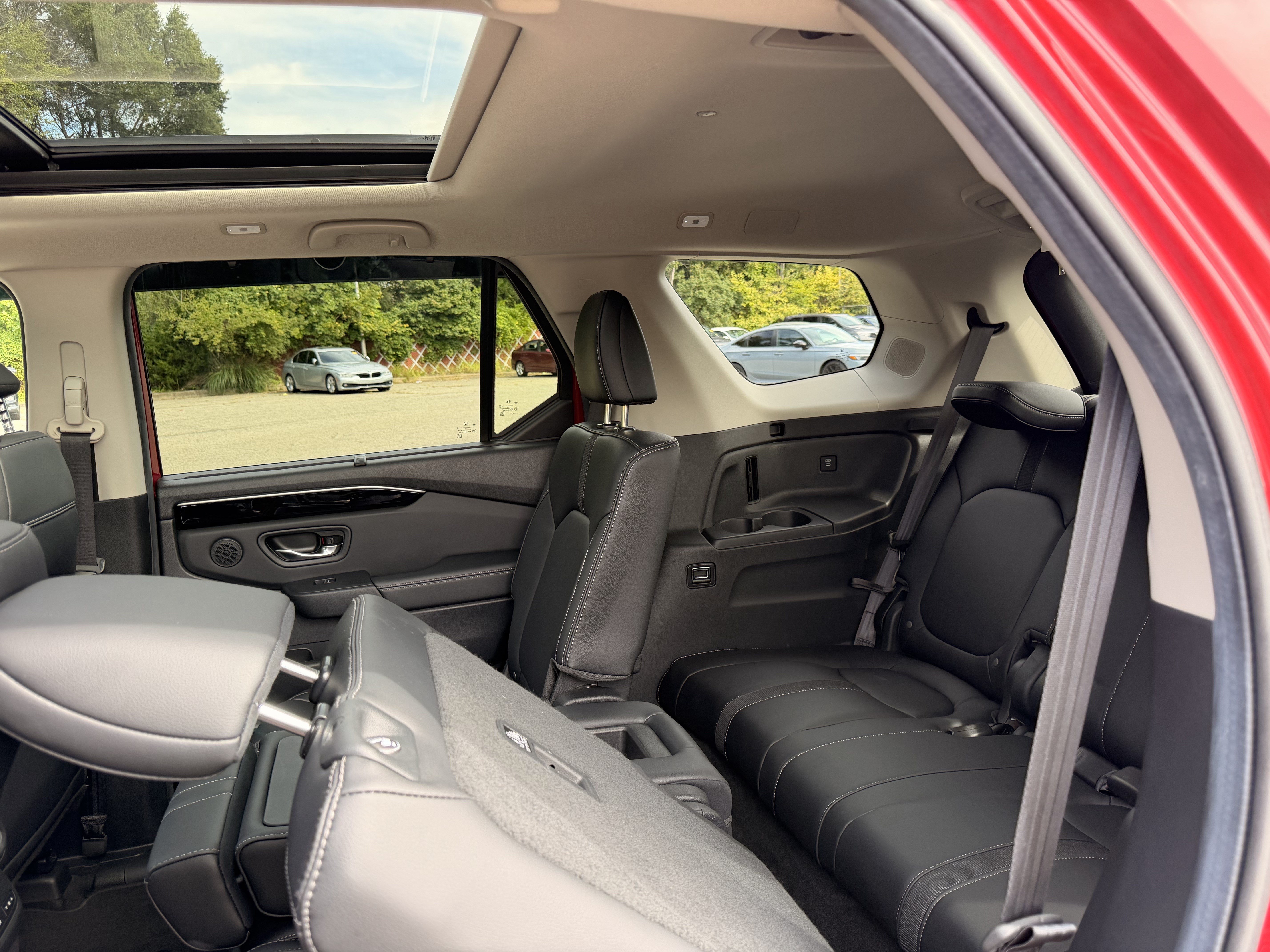 Used 2025 Honda Pilot Touring image 26