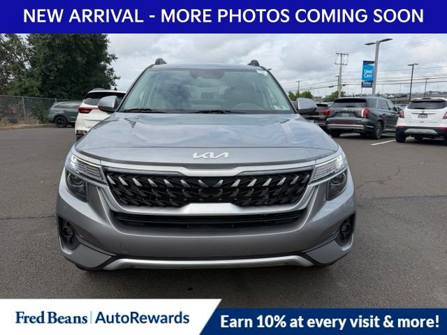 Used 2022 Kia Seltos Nightfall Edition AWD/4WD image 2