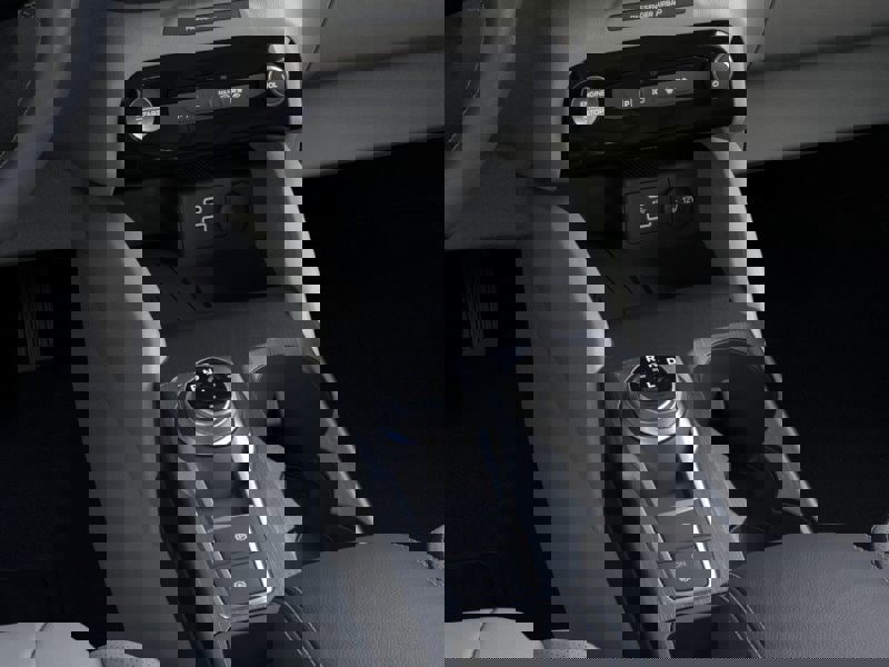 New 2025 Ford Escape SE w/ PHEV Premium Package image 15