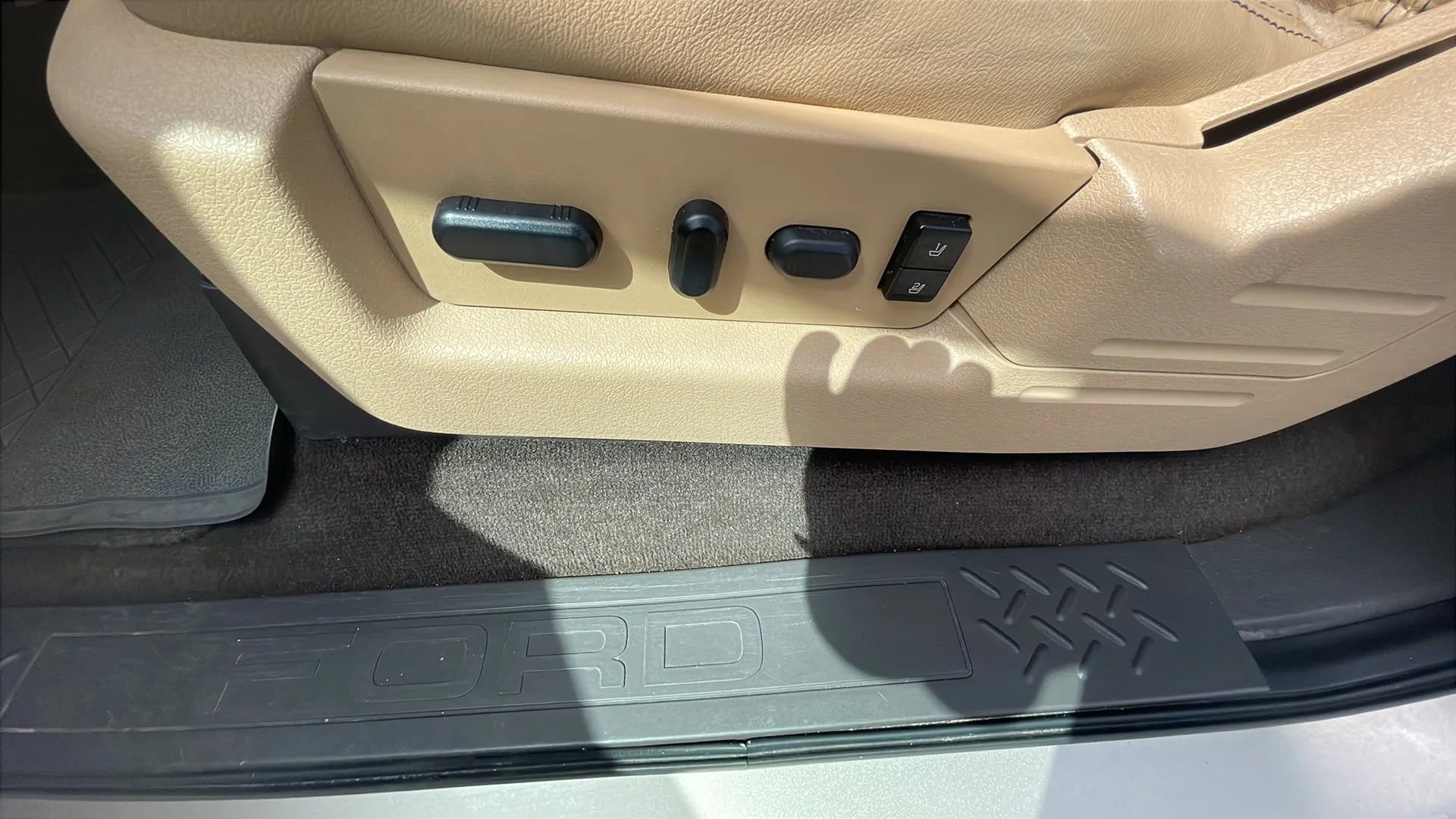 Used 2012 Ford F150 Lariat RWD image 18