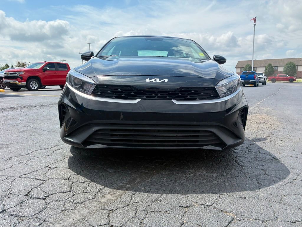Used 2024 Kia Forte LXS w/ LXS Technology Package FWD image 8