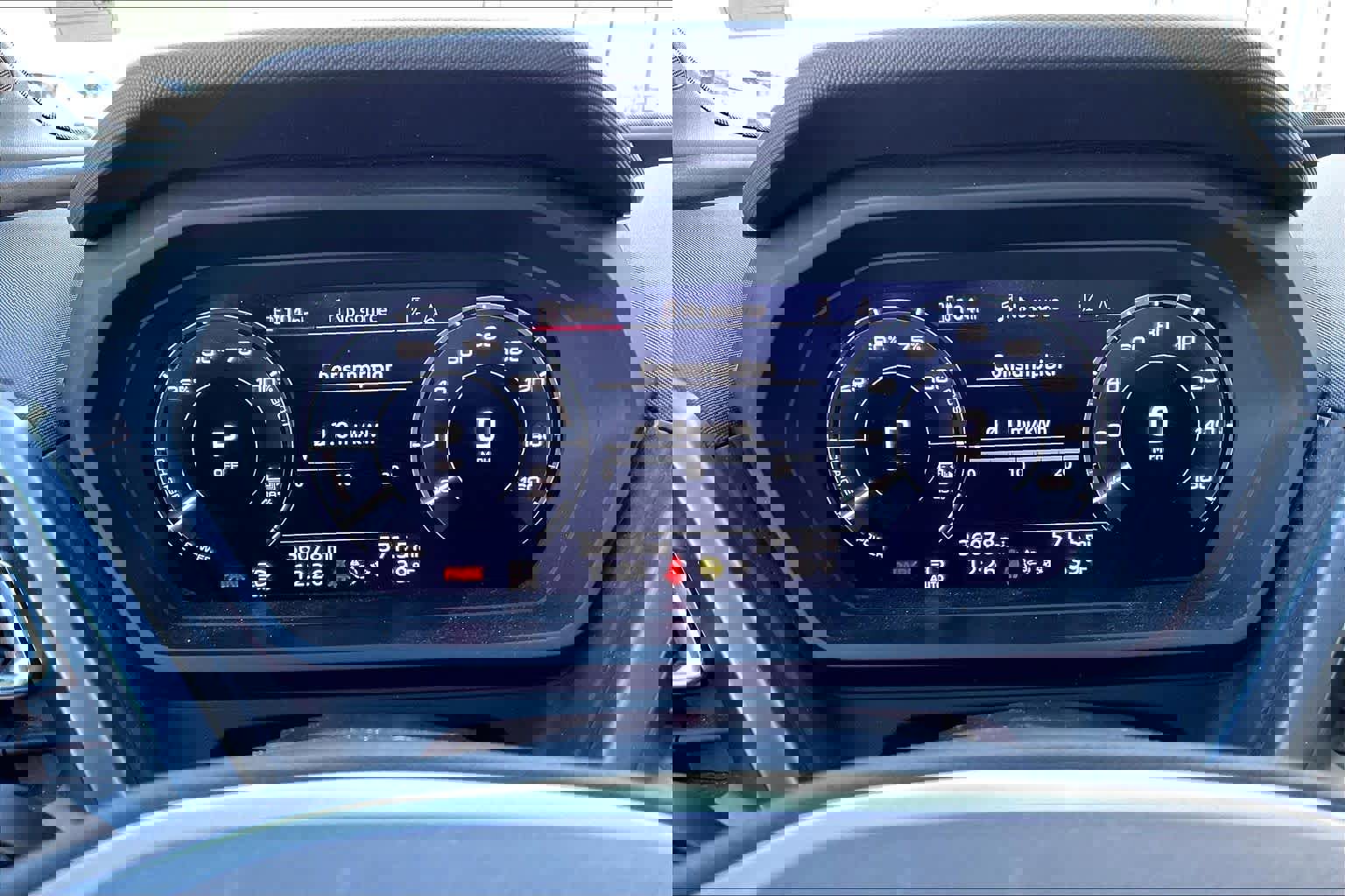 Used 2023 Audi Q4 e-tron Premium Plus image 27